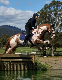 Suede Elite Air-Tec Jump Shaped Saddle Pad